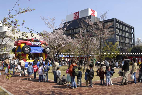 日野自動車さくら祭全体