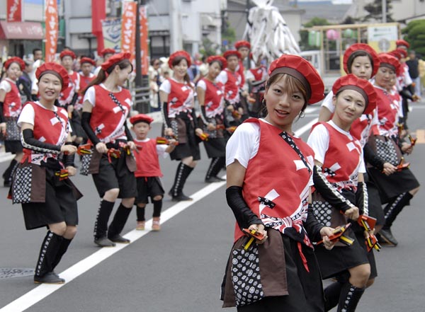 日野市役所踊り子チーム　誠楽