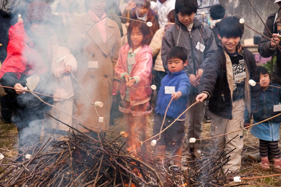 「たき火」が温めた、ひと時