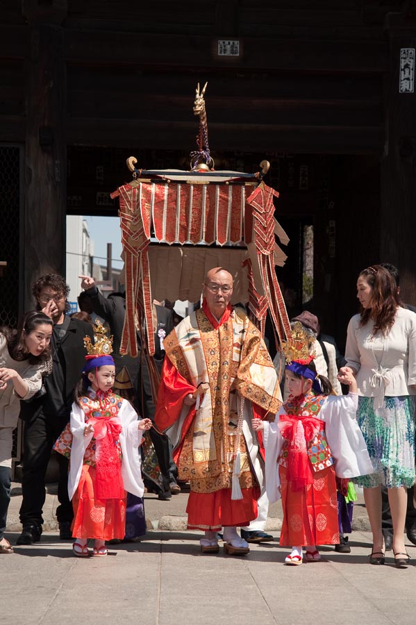 晴れ晴れやかに春季大祭国宝まつり