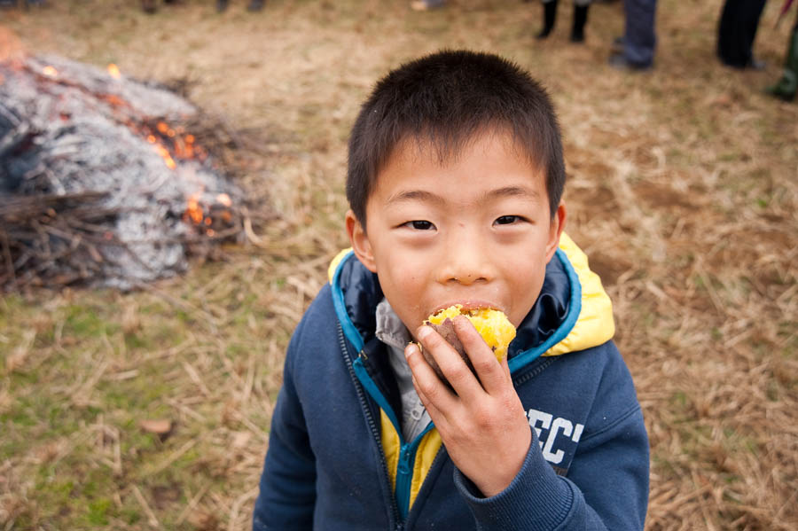 田んぼも人にも嬉しいたき火の会