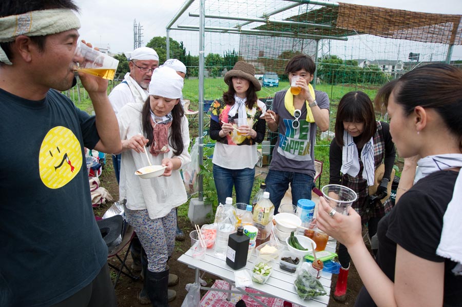 畑でBBQ