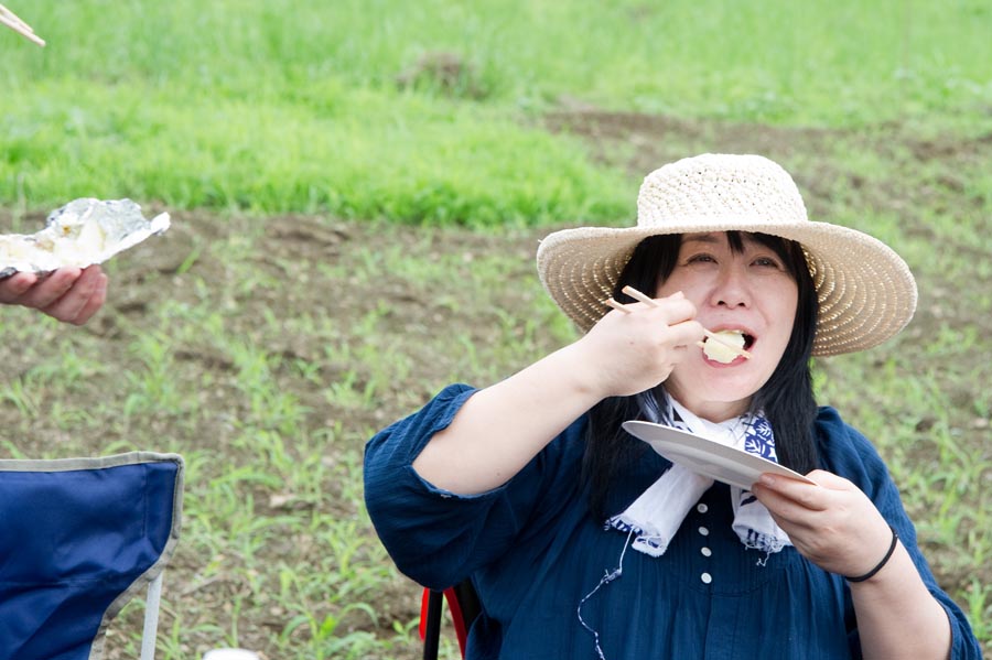 畑でBBQ