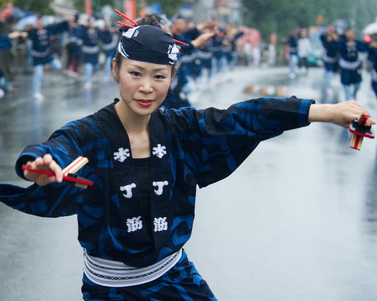 熱気で雨も吹き飛ばしたひのよさこい祭