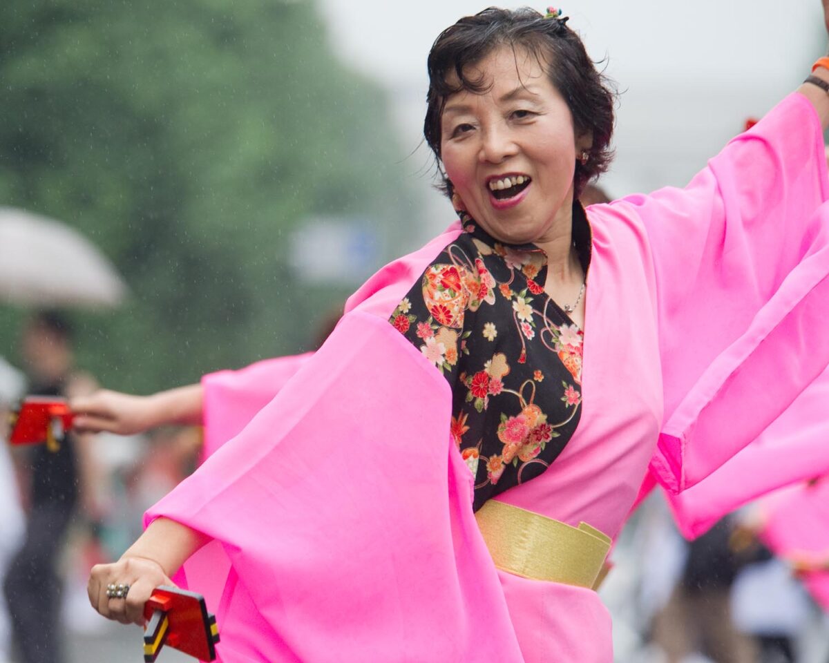 熱気で雨も吹き飛ばしたひのよさこい祭