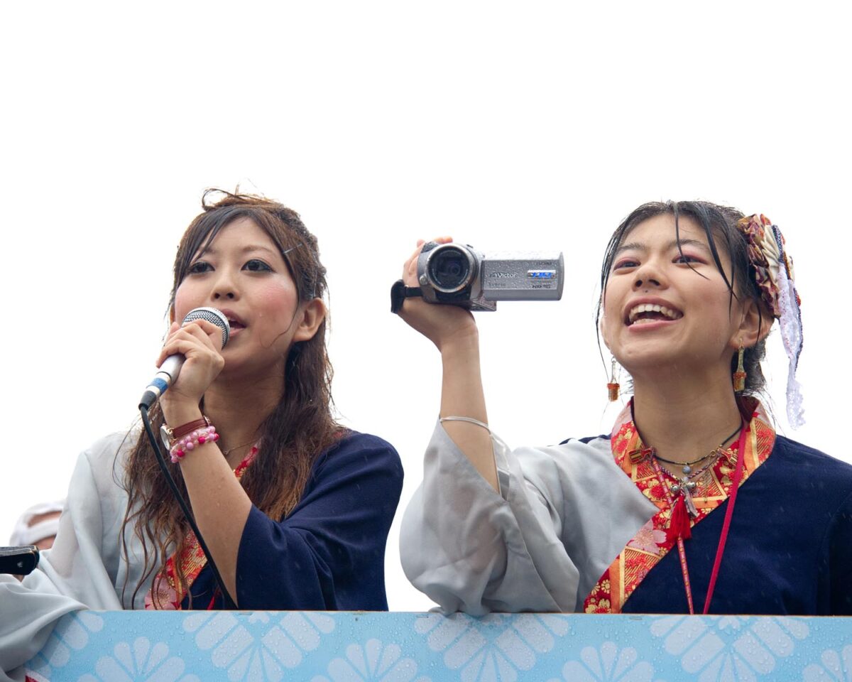 熱気で雨も吹き飛ばしたひのよさこい祭