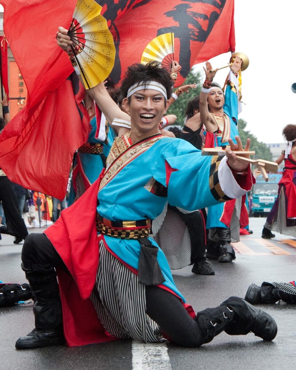 熱気で雨も吹き飛ばしたひのよさこい祭