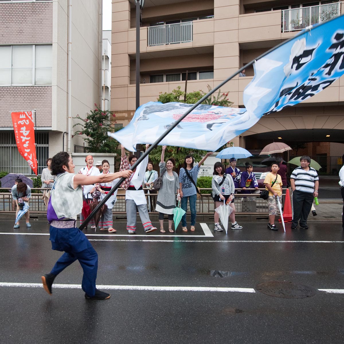 熱気で雨も吹き飛ばしたひのよさこい祭