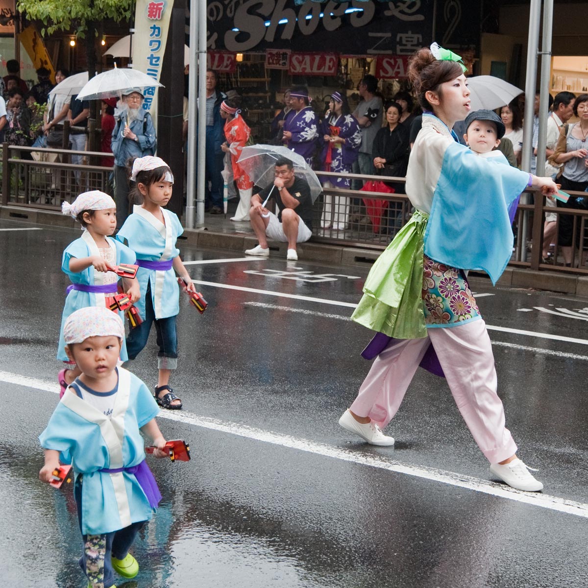 熱気で雨も吹き飛ばしたひのよさこい祭