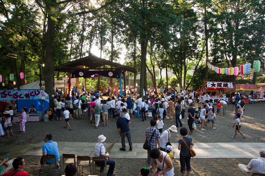 お祭りには子供がよく似合う