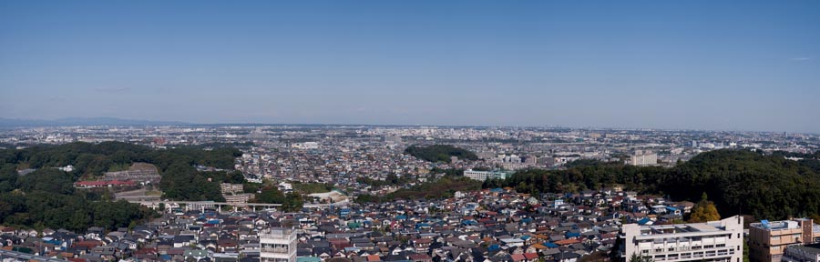 日野におなじみの大学で学園祭開催