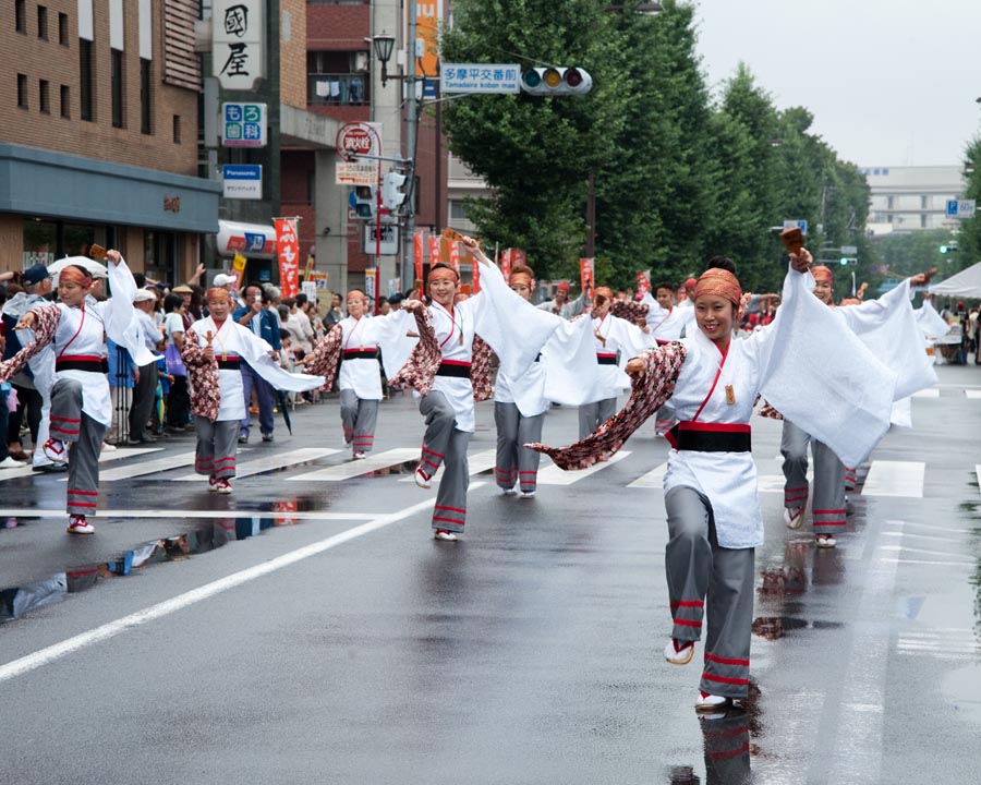 熱気で雨も吹き飛ばしたひのよさこい祭