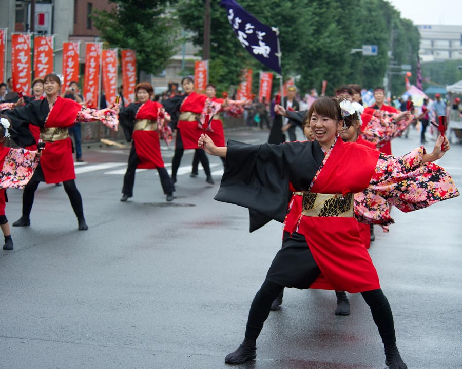 熱気で雨も吹き飛ばしたひのよさこい祭