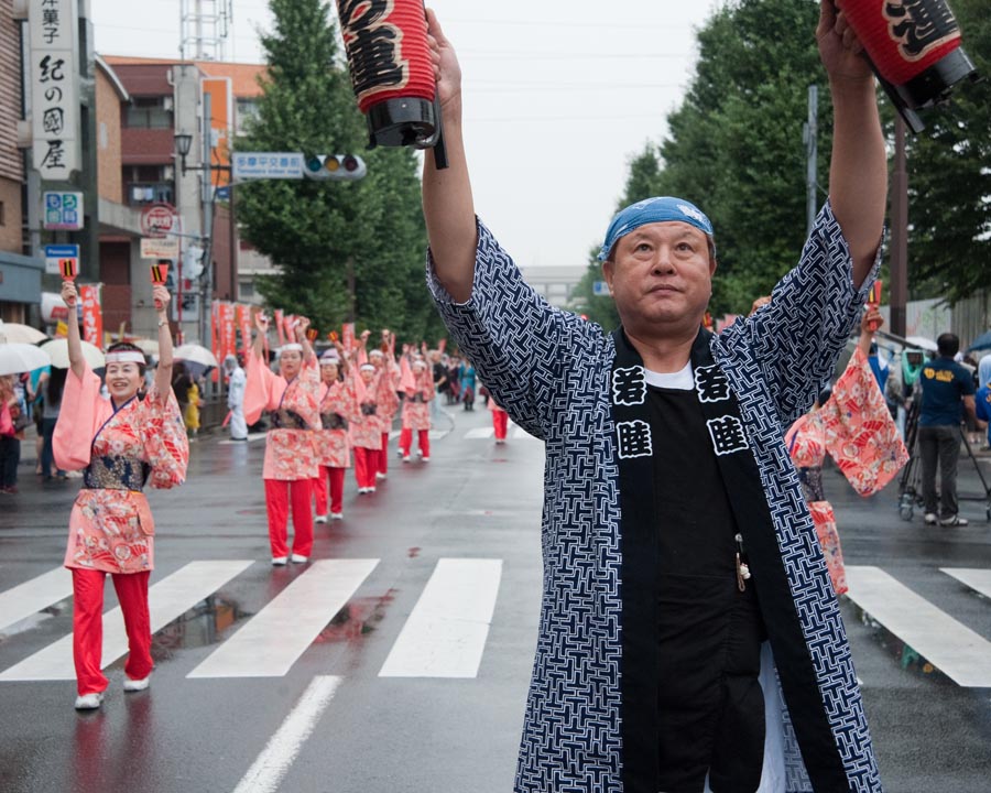 熱気で雨も吹き飛ばしたひのよさこい祭