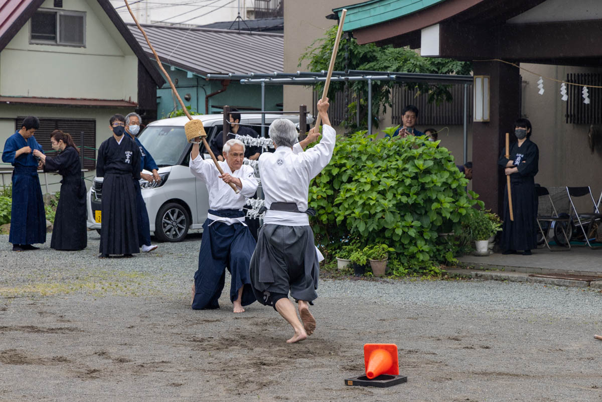 ひの新選組まつり「待たせたな！」、でも、雨には参った、ねっ。