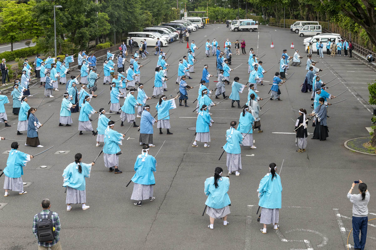 ひの新選組まつり「待たせたな！」、でも、雨には参った、ねっ。