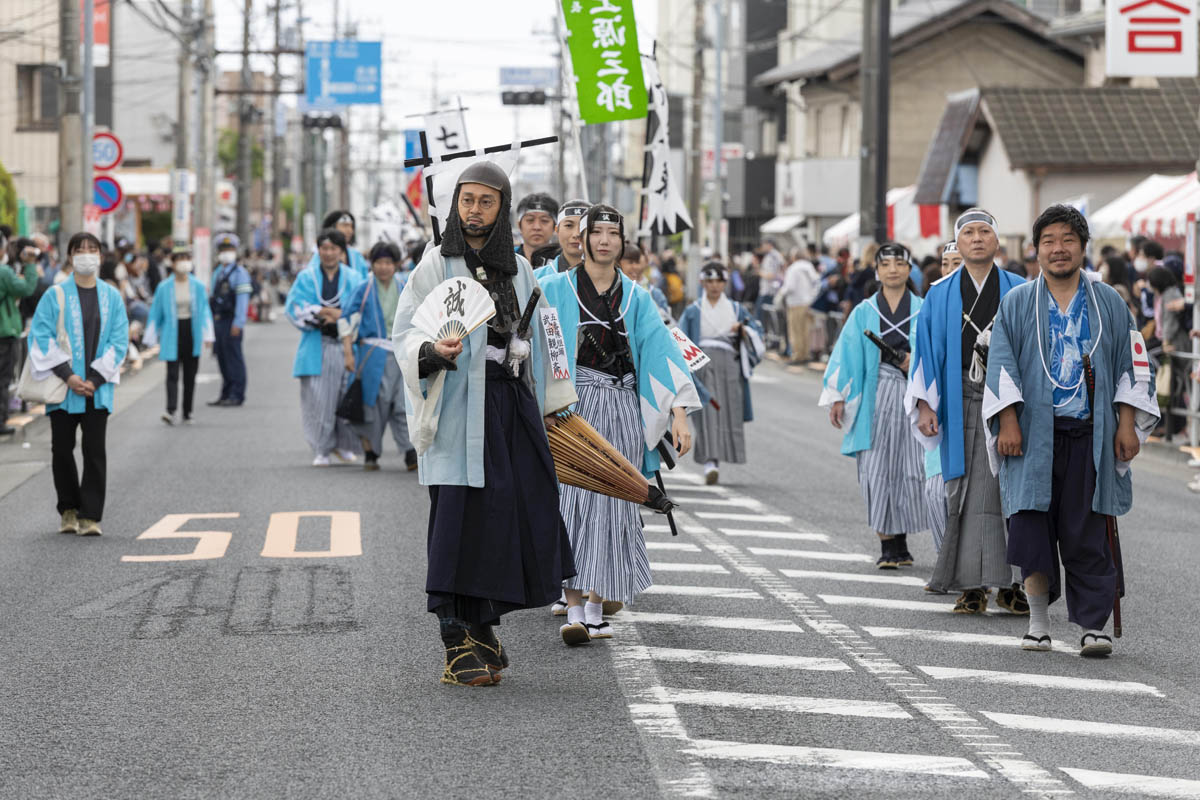 ひの新選組まつり「待たせたな！」、でも、雨には参った、ねっ。