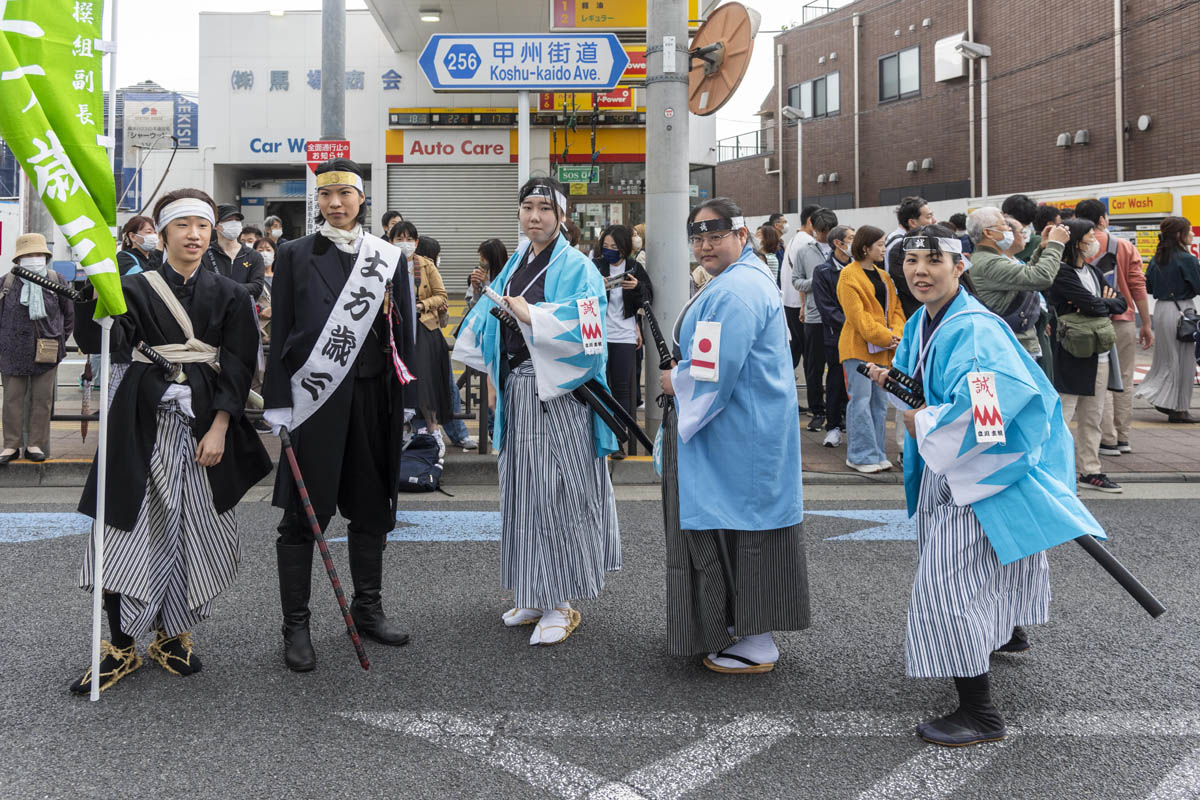 ひの新選組まつり「待たせたな！」、でも、雨には参った、ねっ。