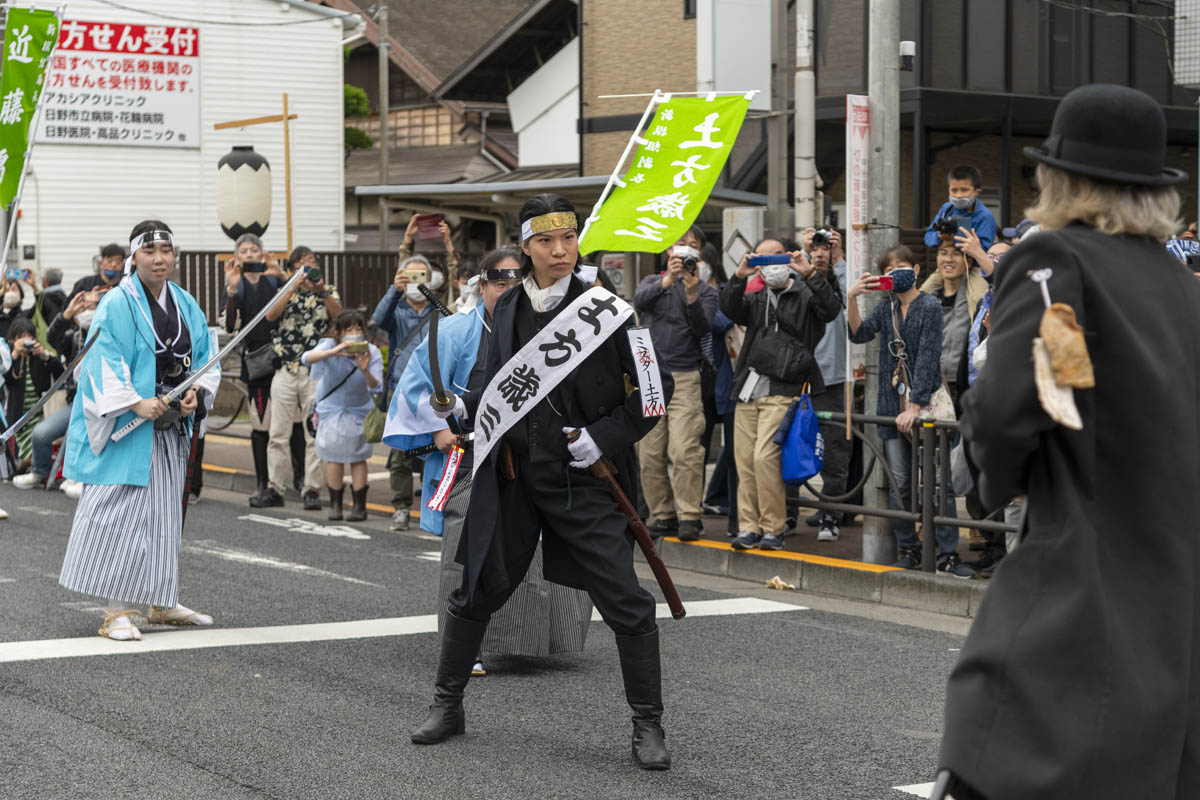 ひの新選組まつり「待たせたな！」、でも、雨には参った、ねっ。