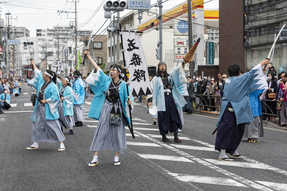 ひの新選組まつり「待たせたな！」、でも、雨には参った、ねっ。