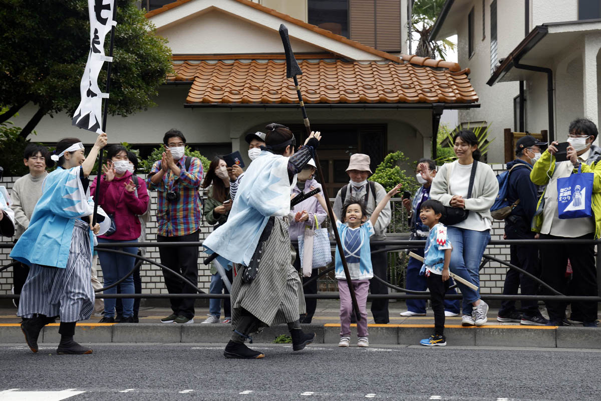 ひの新選組まつり「待たせたな！」、でも、雨には参った、ねっ。