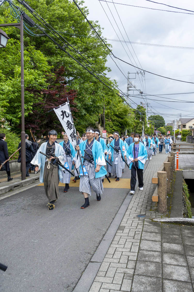 ひの新選組まつり「待たせたな！」、でも、雨には参った、ねっ。