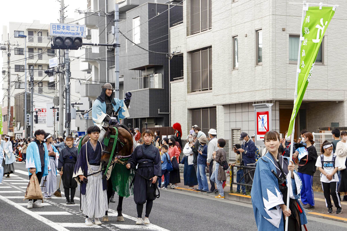 ひの新選組まつり「待たせたな！」、でも、雨には参った、ねっ。